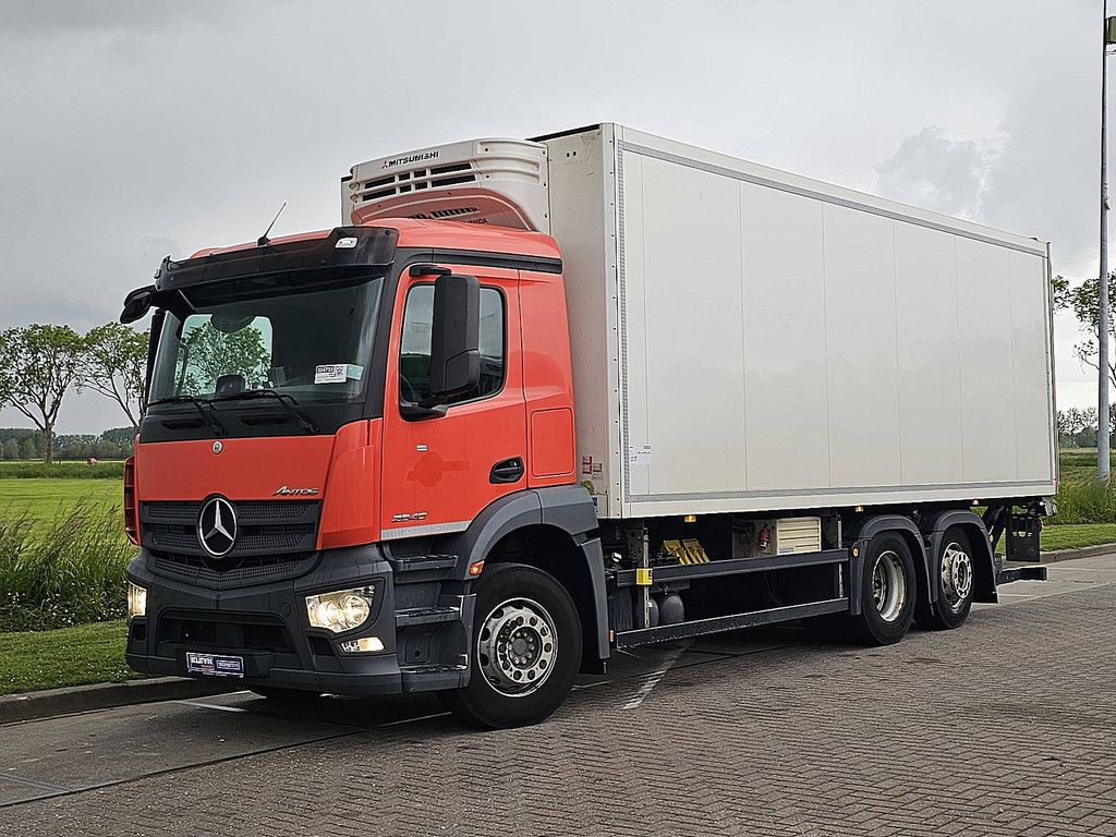 MERCEDES-BENZ ACTROS 2540 6x2*4