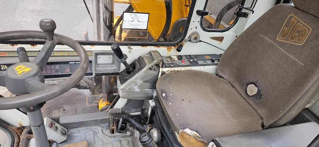 JCB JS 150 W