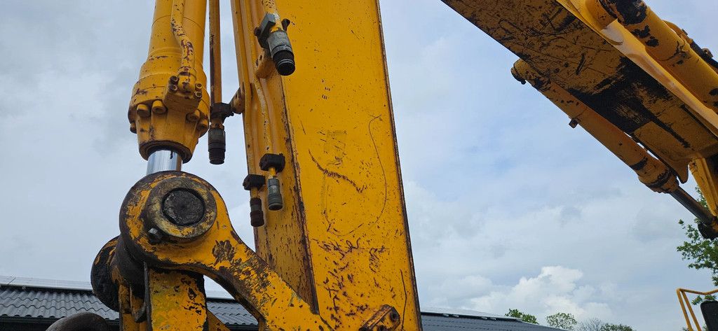 JCB JS 150 W
