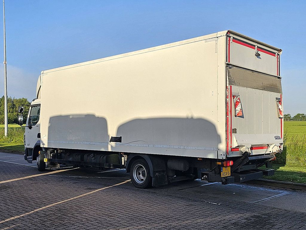 DAF LF 180 7.49t taillift airco