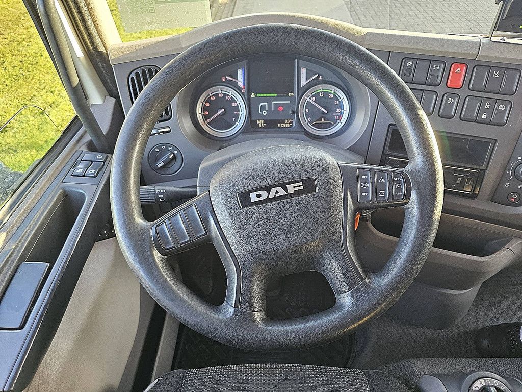 DAF LF 180 7.49t taillift airco