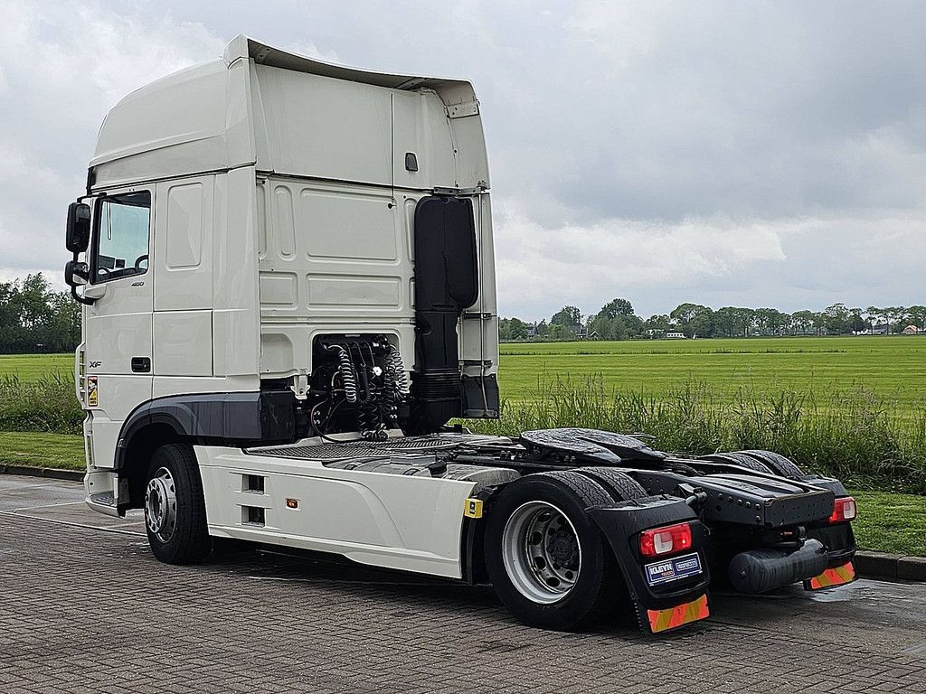 DAF XF 480 ssc small roof dam.