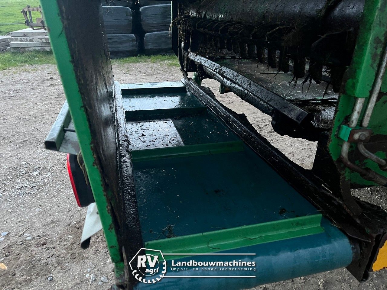 Riberi RS90 grazer | stalvoerwagen | dwarsafvoerband!