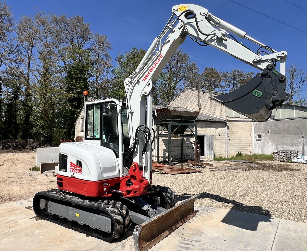 Takeuchi TB350R