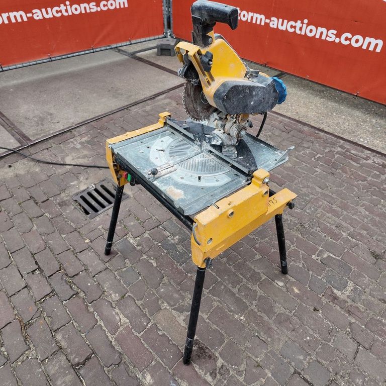DeWalt