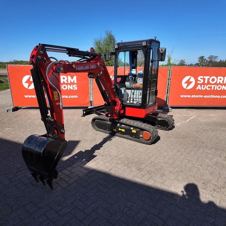 Farmland CM25 minigraver