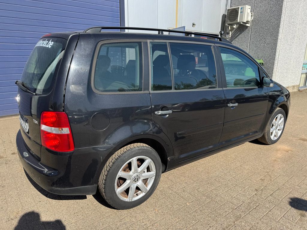 Volkswagen Touran **EURO 4-AIRCO**