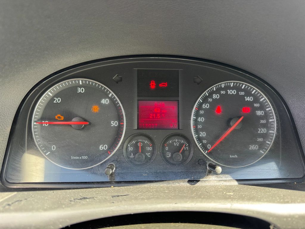 Volkswagen Touran **EURO 4-AIRCO**