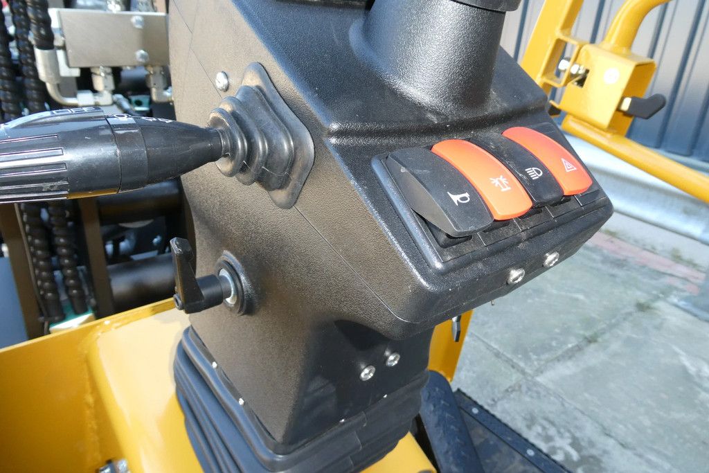 Eurotrac W12S