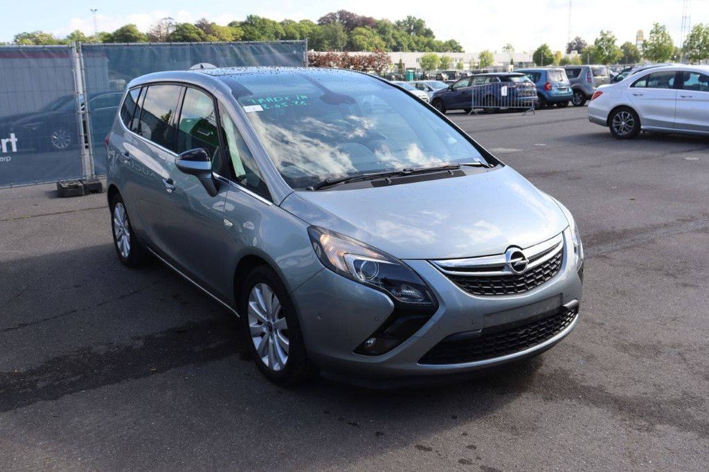 Passenger car Opel Zafira Petrol 140hp 2012 (Margin)