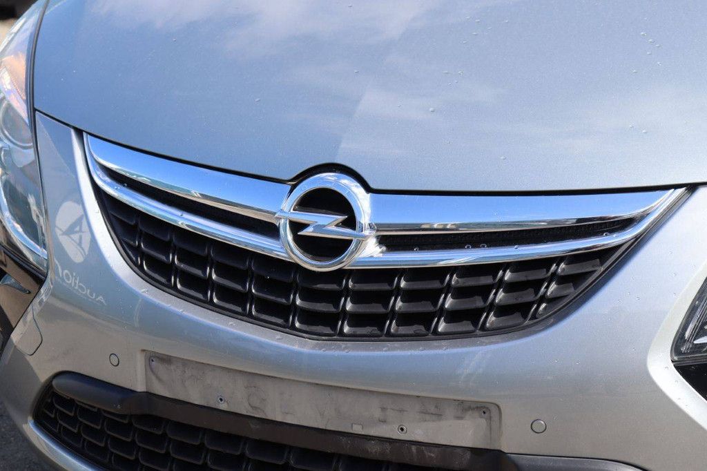 Passenger car Opel Zafira Petrol 140hp 2012 (Margin)