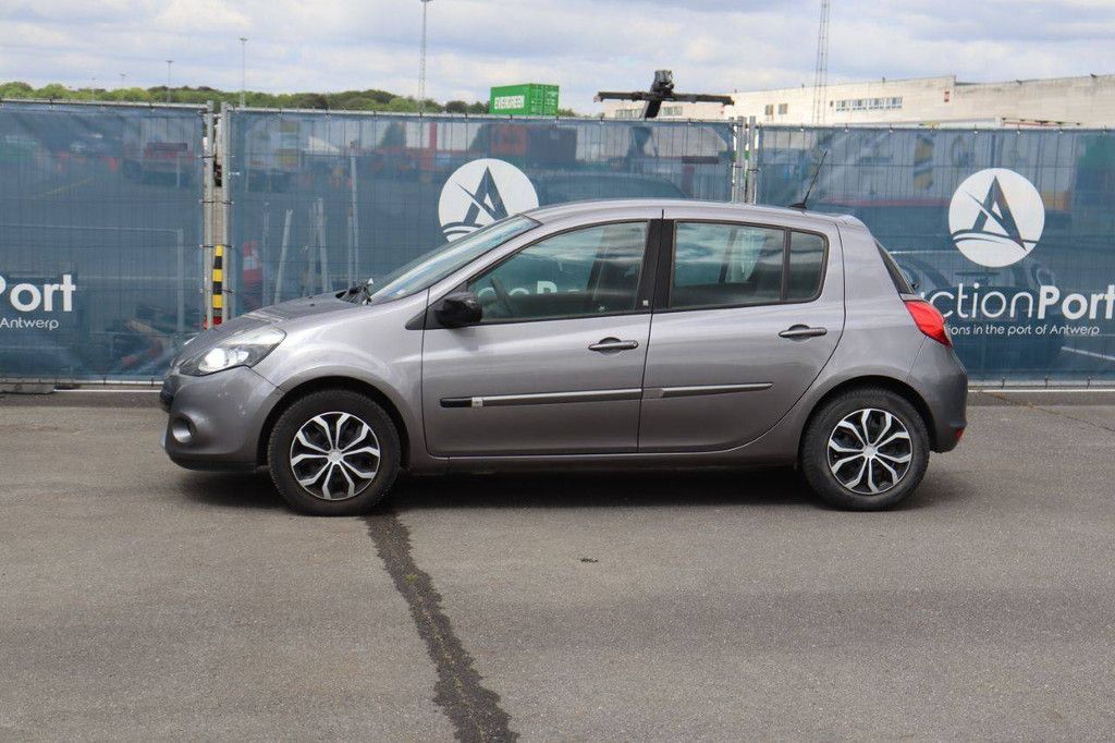 Personenauto Renault Clio Benzine 75pk 2011 (Marge)