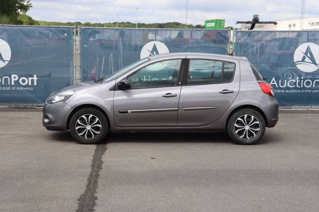 Personenauto Renault Clio Benzine 75pk 2011 (Marge)