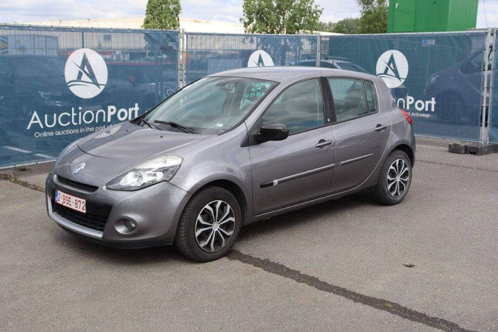 Personenauto Renault Clio Benzine 75pk 2011 (Marge)