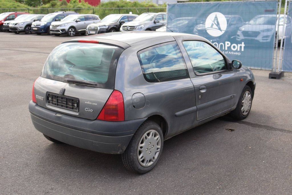 Renault Clio Pkw, Benzin, 80 PS, Baujahr 2001 (Margin)