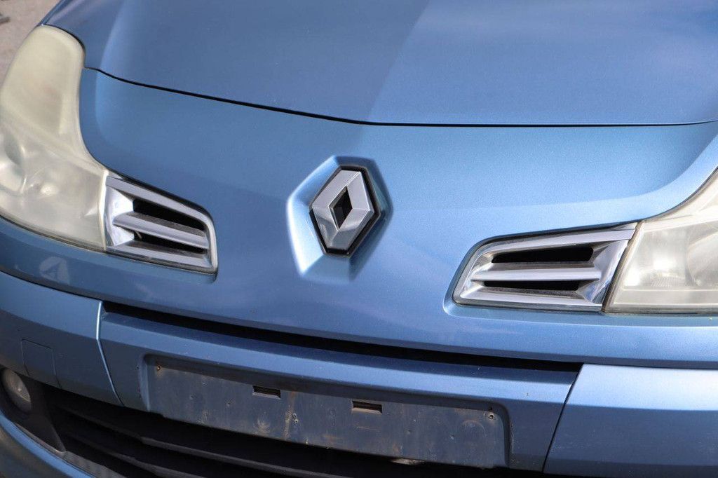 Personenauto Renault Grand Benzine 75pk 2011 (Marge)