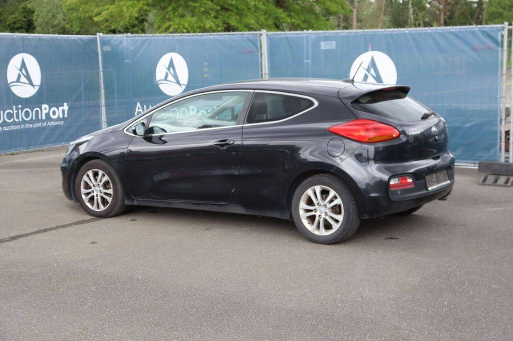 Pkw Kia Ceed Diesel 110 PS 2014 (Margin)