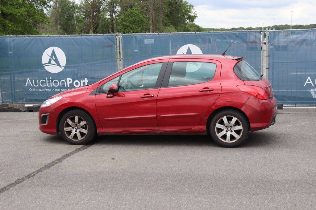 Passenger car Peugeot 308 Petrol 120hp 2012 (Margin)