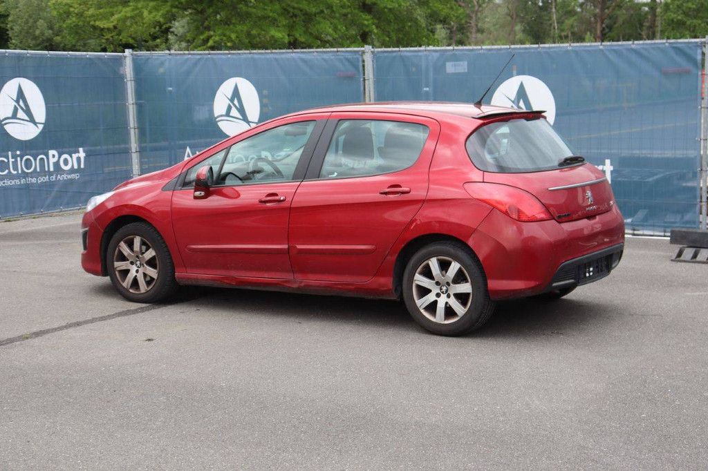 Passenger car Peugeot 308 Petrol 120hp 2012 (Margin)