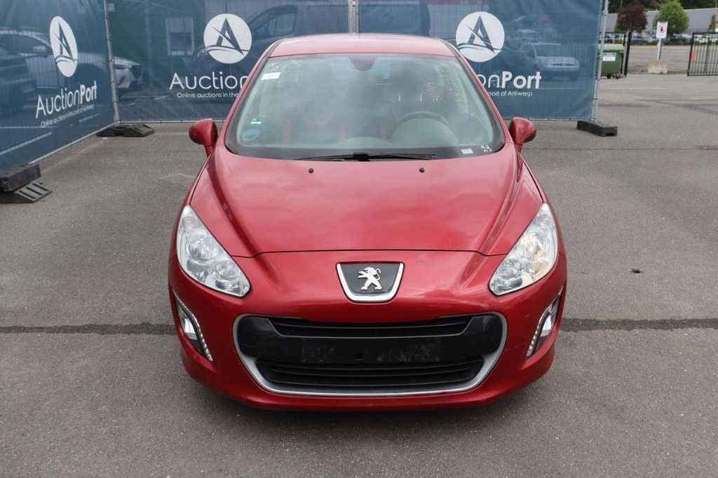 Passenger car Peugeot 308 Petrol 120hp 2012 (Margin)