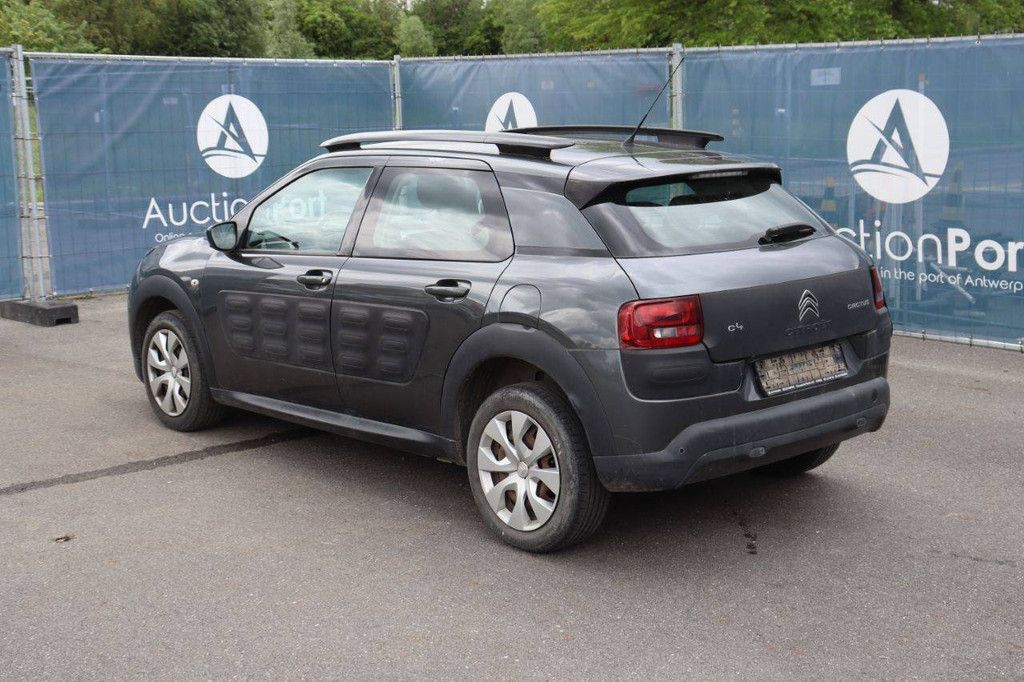 Passenger car Citroën C4 Cactus Diesel 100hp 2016 (Margin)
