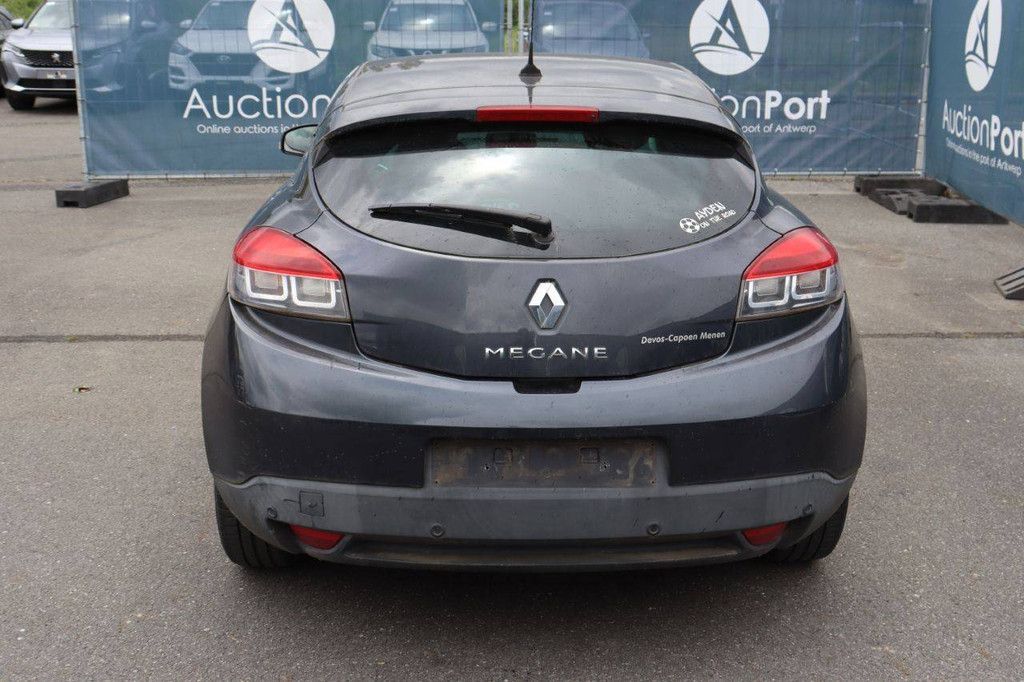 Pkw Renault Mégane Benzin 110 PS 2010 (Marge)