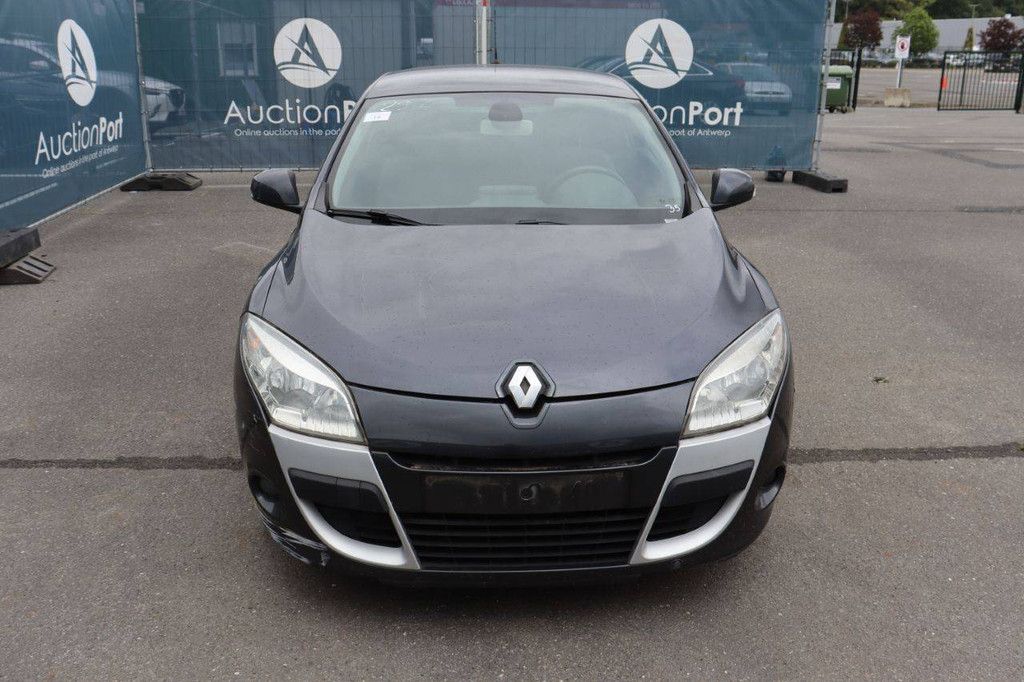 Pkw Renault Mégane Benzin 110 PS 2010 (Marge)