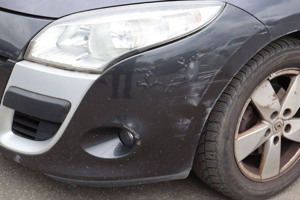 Pkw Renault Mégane Benzin 110 PS 2010 (Marge)