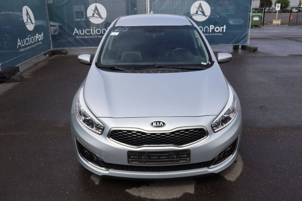 Pkw Kia Ceed Diesel 110 PS 2018 (Margin)