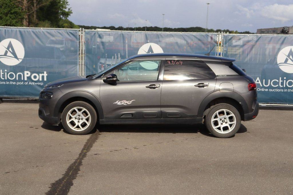 Passenger car Citroën C4 Cactus Diesel 102hp 2019