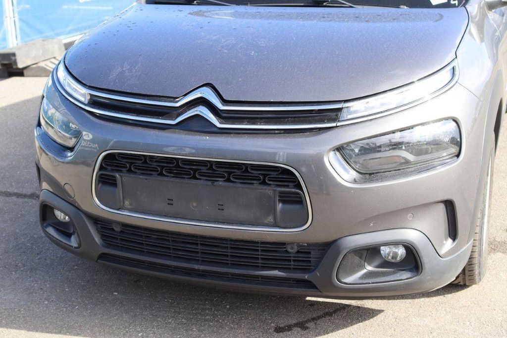 Passenger car Citroën C4 Cactus Diesel 102hp 2019