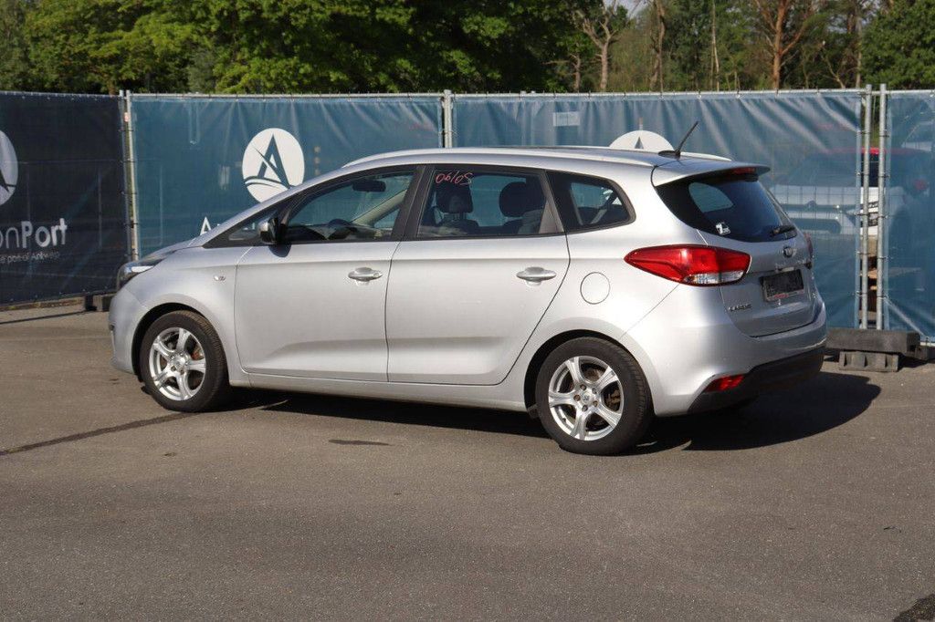 Passenger car Kia Carens Diesel 115hp 2013 (Margin)
