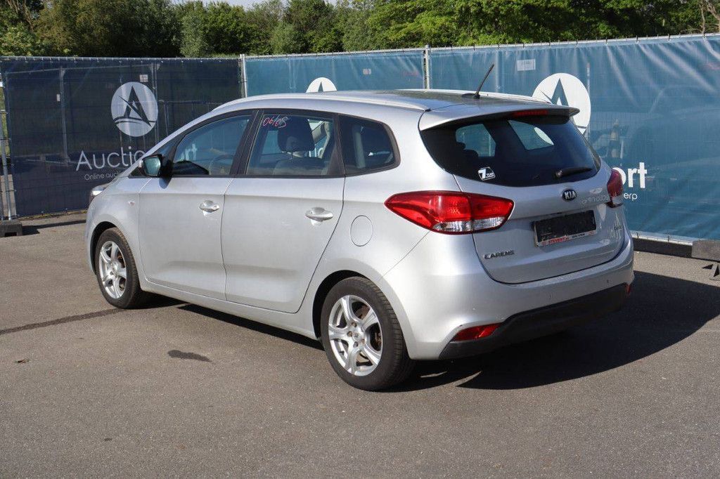 Passenger car Kia Carens Diesel 115hp 2013 (Margin)
