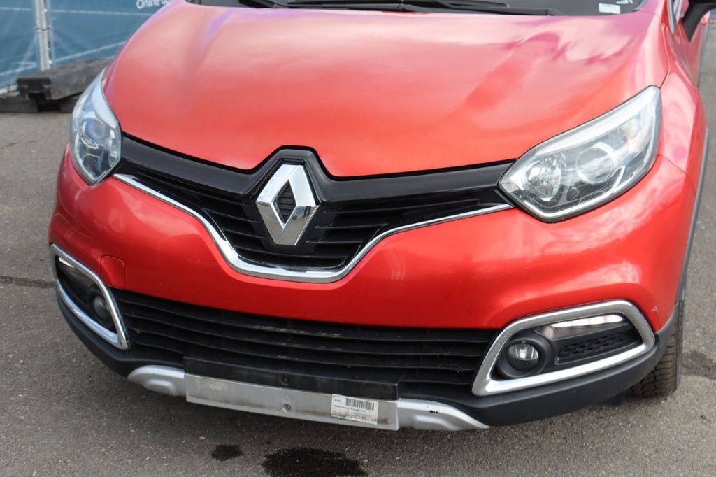 Renault Captur Benziner 90 PS Pkw 2015 (Marge)
