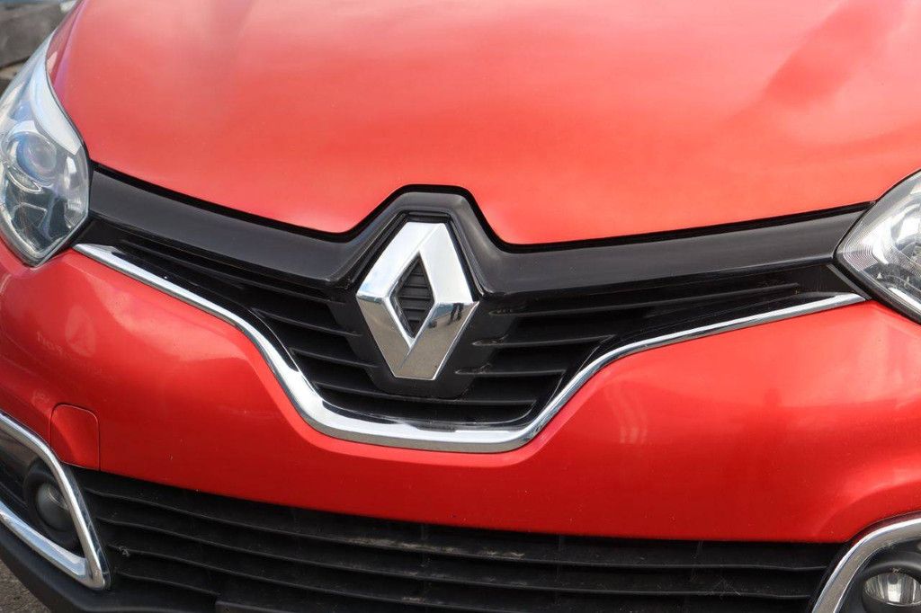 Renault Captur Benziner 90 PS Pkw 2015 (Marge)
