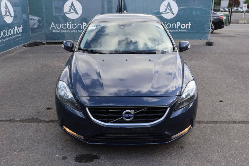 Pkw Volvo V40 Diesel 115 PS 2013 (Margin)
