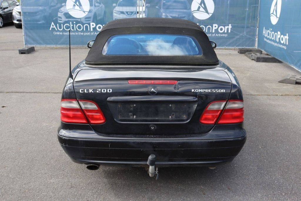 Mercedes-Benz CLK 200 Cabriolet, Benzin, 500 PS, Baujahr 2003 (Margin)