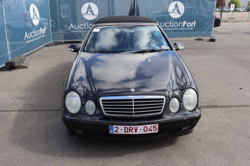 Mercedes-Benz CLK 200 Cabriolet, Benzin, 500 PS, Baujahr 2003 (Margin)