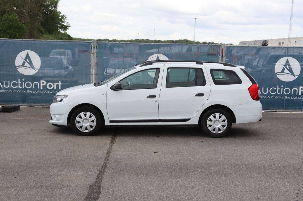 Pkw Dacia Logan Diesel 75 PS 2015 (Marge)