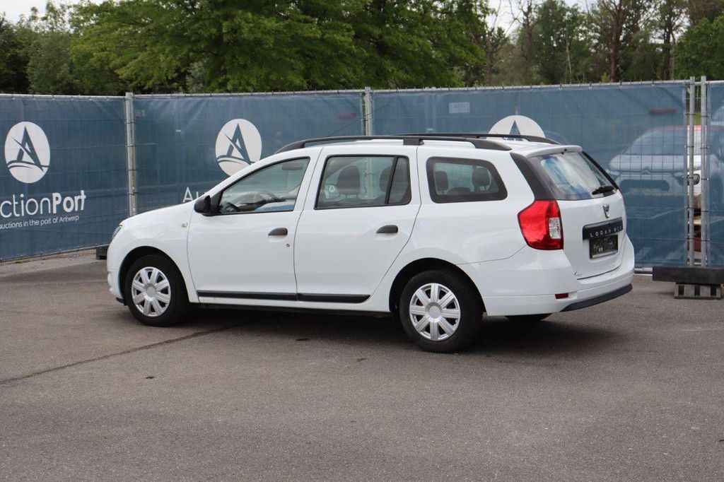 Pkw Dacia Logan Diesel 75 PS 2015 (Marge)
