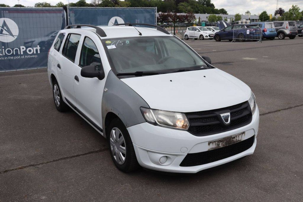 Pkw Dacia Logan Diesel 75 PS 2015 (Marge)