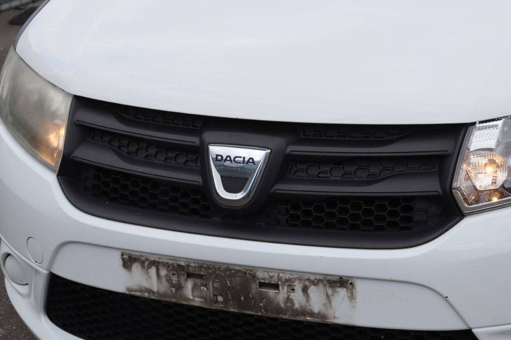Pkw Dacia Logan Diesel 75 PS 2015 (Marge)
