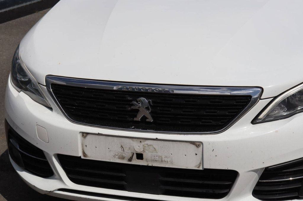 Pkw Peugeot 308 Diesel 102 PS 2018 (Marge)