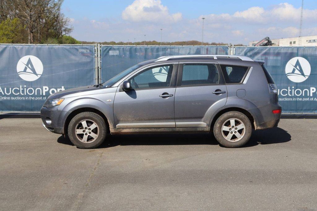 SUV Mitsubishi Outlander Diesel 140 PS 2007 (Margin)