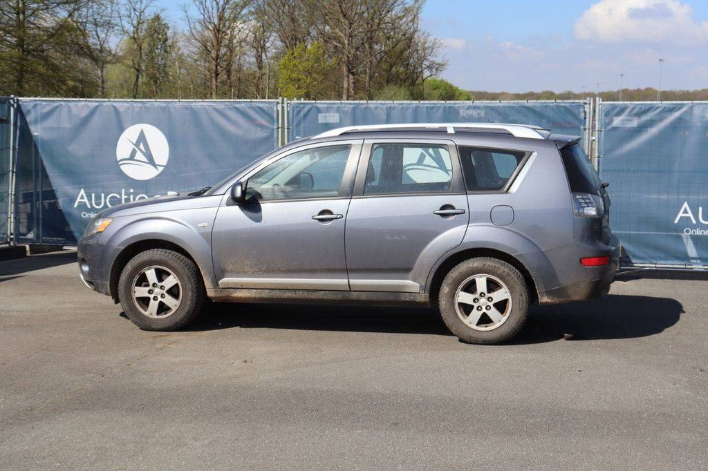 SUV Mitsubishi Outlander Diesel 140 PS 2007 (Margin)