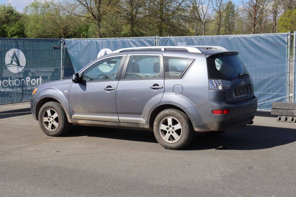 SUV Mitsubishi Outlander Diesel 140 PS 2007 (Margin)