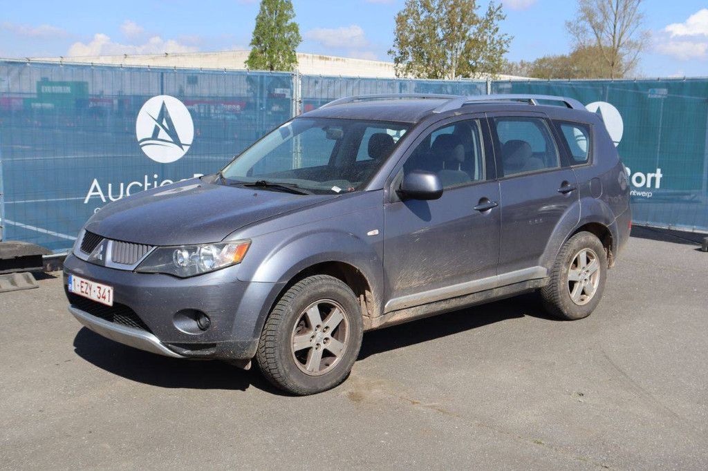 SUV Mitsubishi Outlander Diesel 140 PS 2007 (Margin)