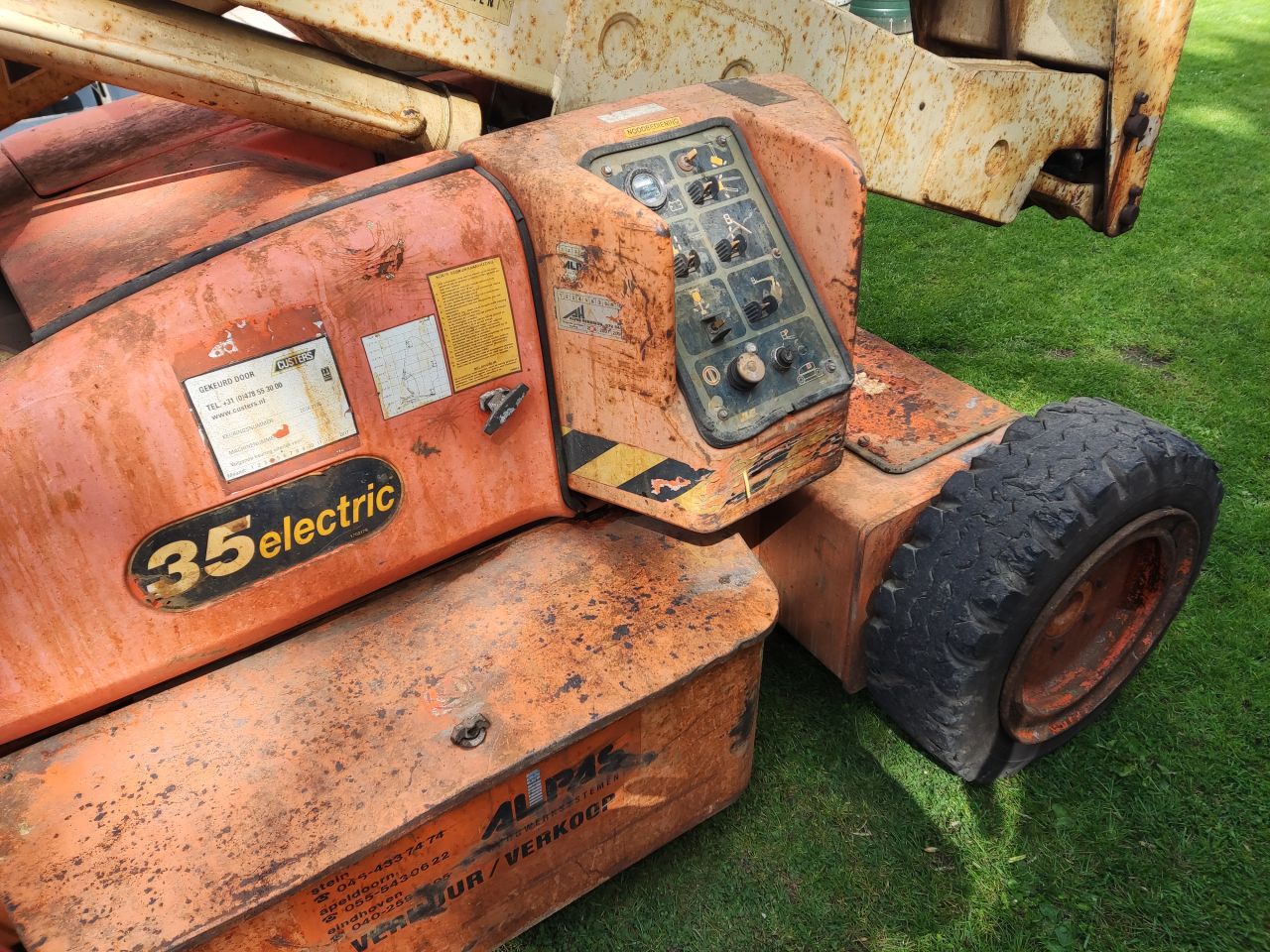 JLG-LIFT hoogwerker (type N 35 Electric, 12,7 m., 227 kg)