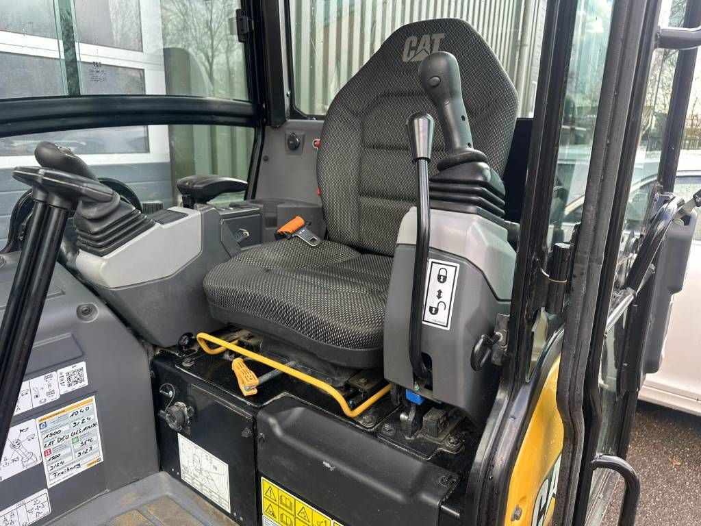 CAT 301.8