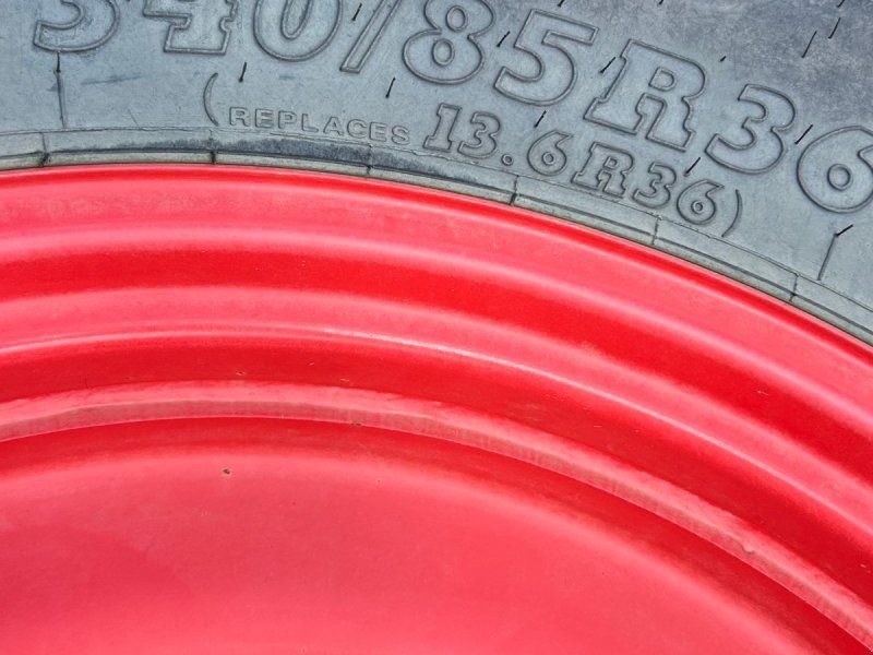 BKT 380/90R50 + 340/85R36 8+10 huls bla. 716 2m